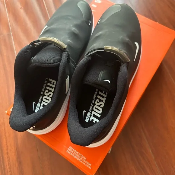 nike react ace tour - Picture 4 of 9